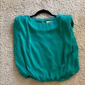 DO+BE Green Women's Top